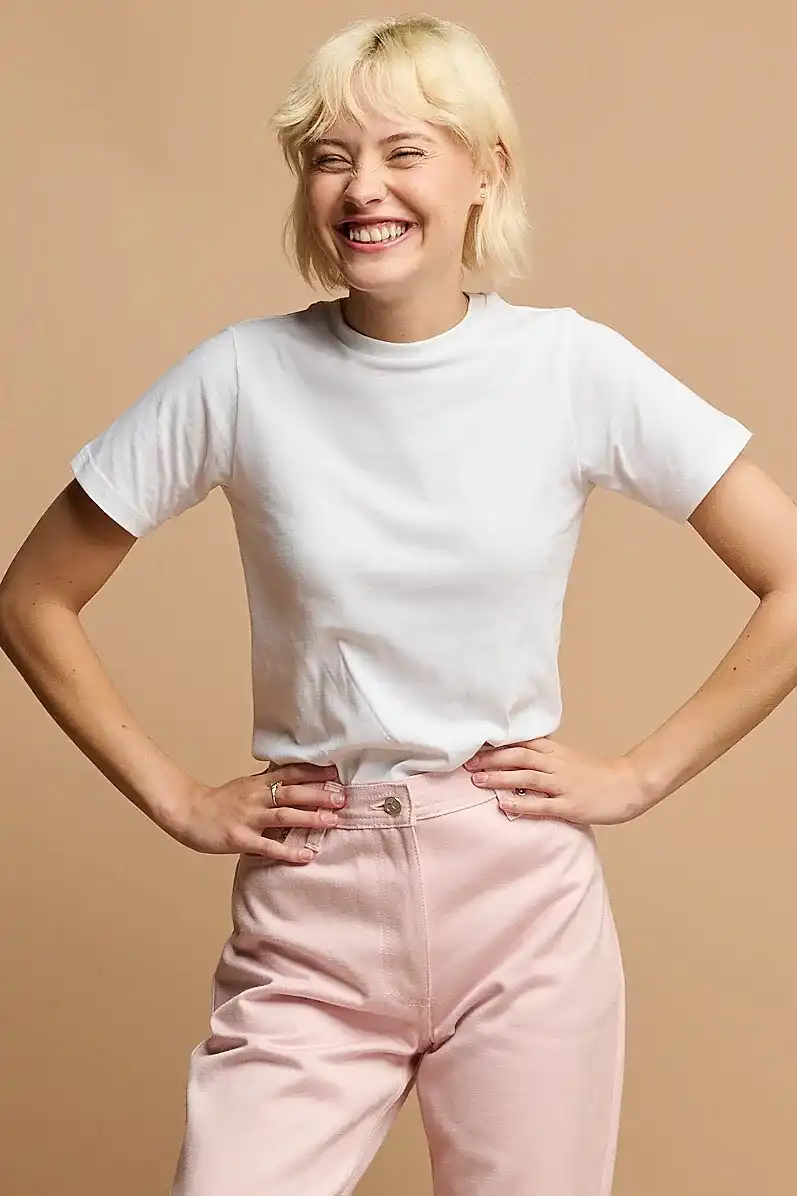 Smiley female wearing plastic free short sleeve t shirt 